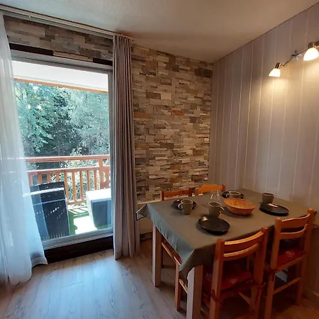 Calme Avec Balcon, Pres Des Pistes, Parking Inclus - Fr-1-516-222 *