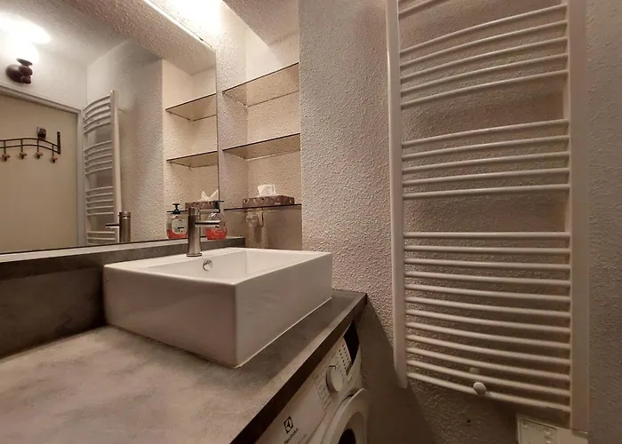 Calme Avec Balcon, Pres Des Pistes, Parking Inclus - Fr-1-516-222 Lägenhet *