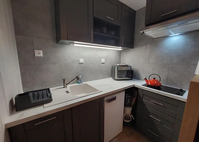 Calme Avec Balcon, Pres Des Pistes, Parking Inclus - Fr-1-516-222